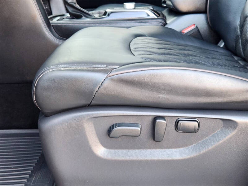 2022 Nissan Armada Platinum