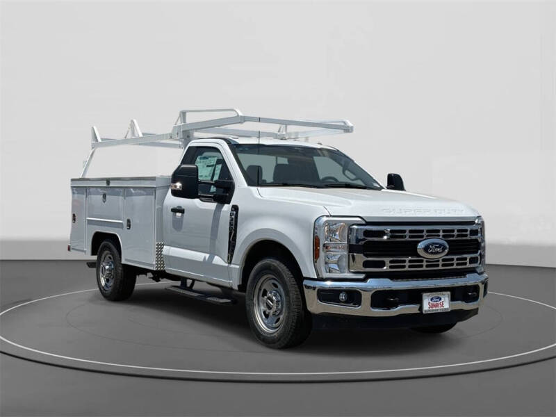 2025 Ford F-350 Super Duty XL