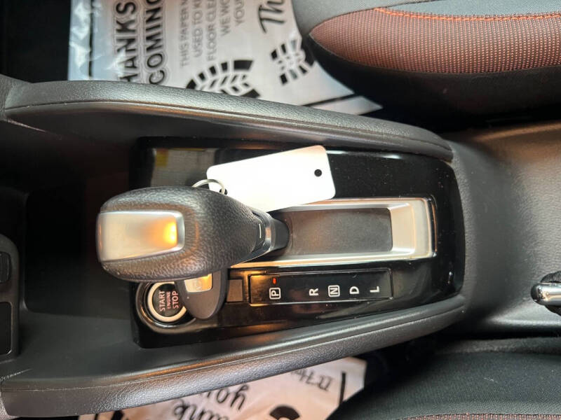 2020 Nissan Versa SR