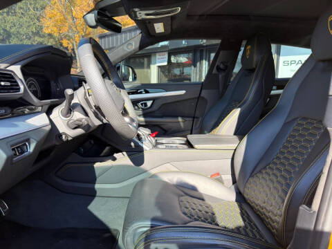 2020 Lamborghini Urus