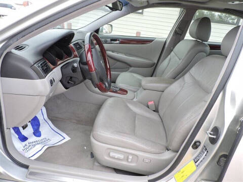 2004 Lexus ES 330
