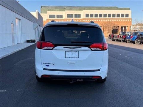2018 Chrysler Pacifica Touring Plus