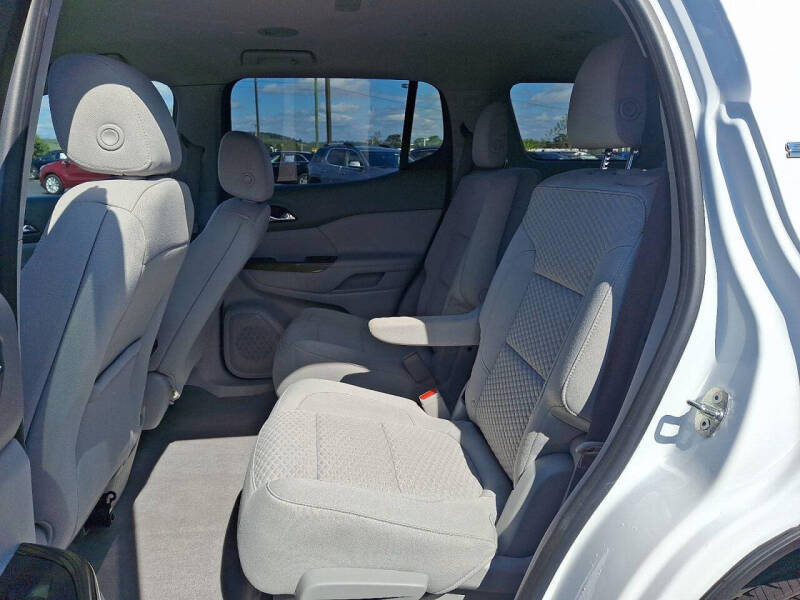 2018 GMC Acadia SLE-2