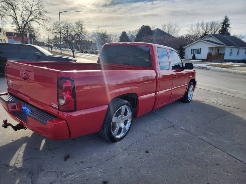 2004 Chevrolet Silverado 1500 SS