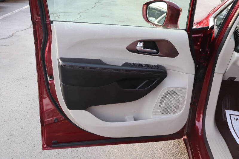 2019 Chrysler Pacifica Touring Plus