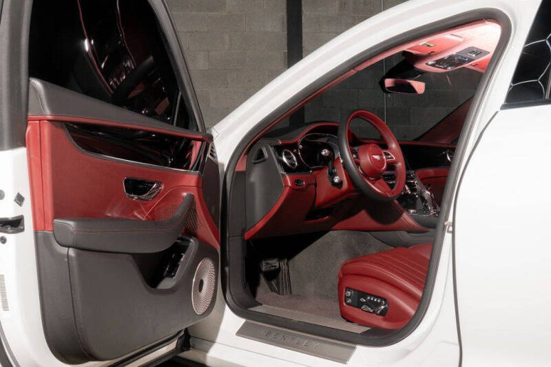 2023 Bentley Flying Spur