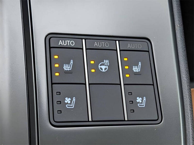 2025 Lexus UX 300h Premium