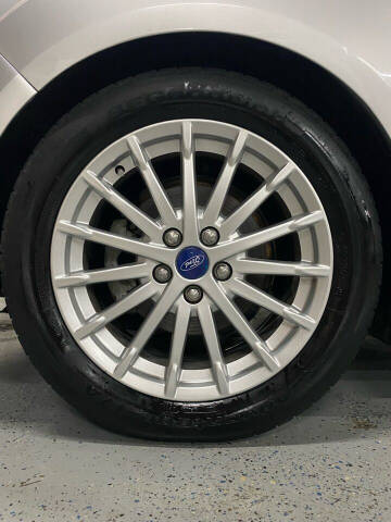 2013 Ford C-MAX Hybrid SE