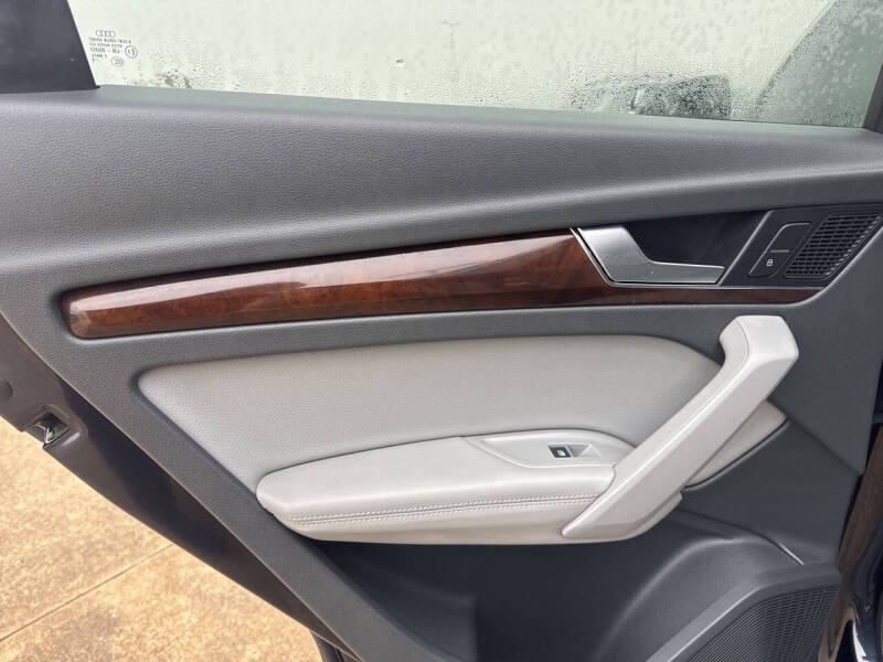 2019 Audi Q5 quattro Premium Plus 45 TFSI