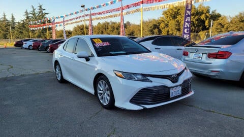 2019 Toyota Camry for sale at Martinez Used Cars INC in Livingston CA