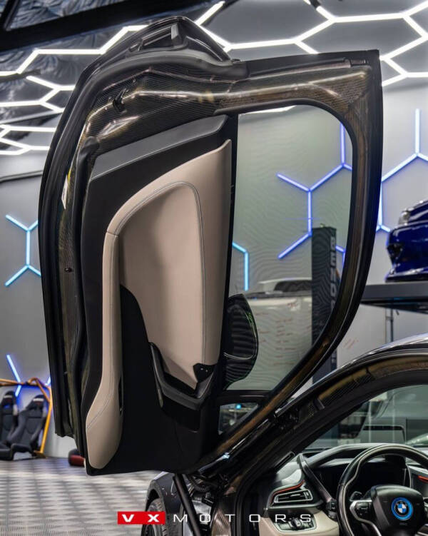 2014 BMW i8