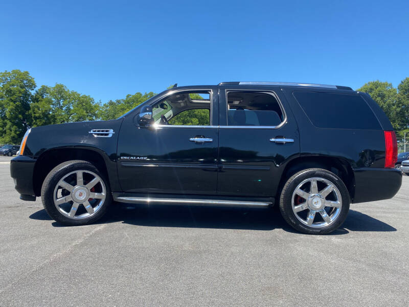 2011 Cadillac Escalade for sale at Beckham's Used Cars in Milledgeville GA