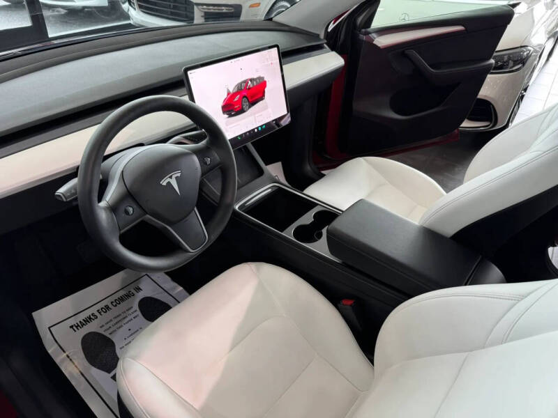 2024 Tesla Model Y Long Range