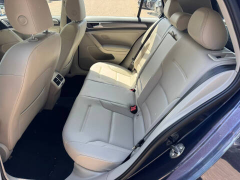 2016 Volkswagen Golf