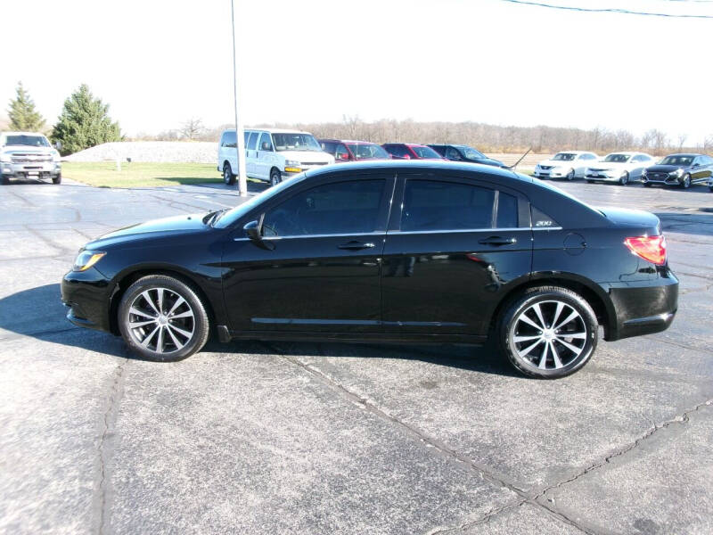 2013 Chrysler 200 for sale at Bryan Auto Depot in Bryan OH