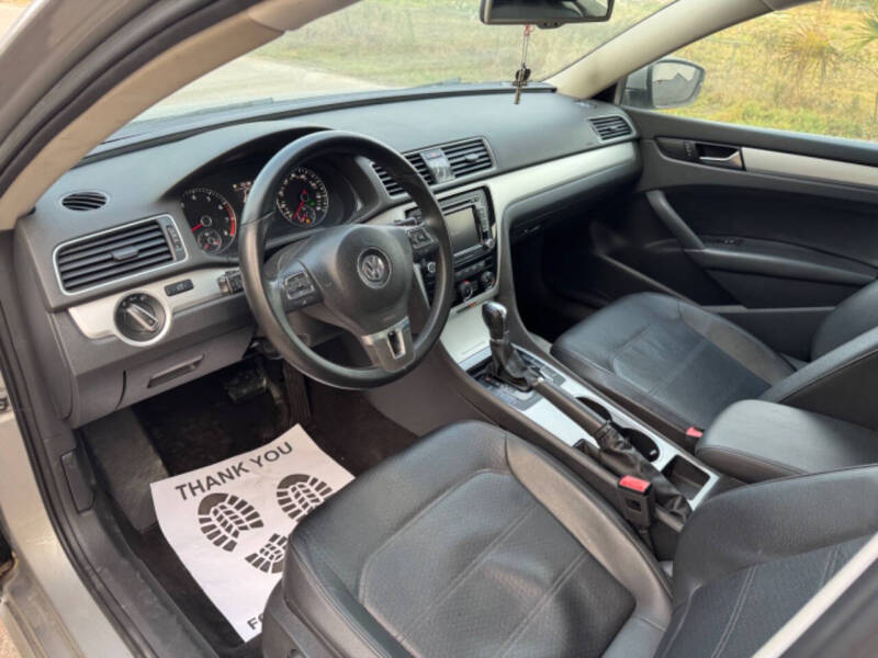 2013 Volkswagen Passat SE
