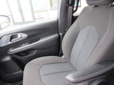 2023 Chrysler Pacifica Touring