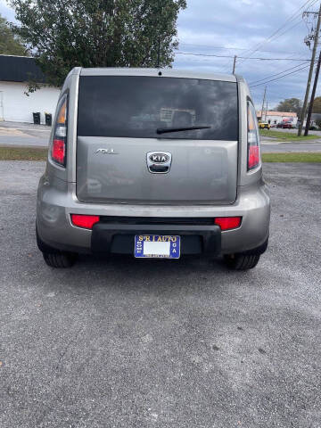 2011 Kia Soul +