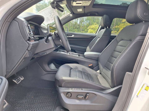 2026 Volkswagen Atlas Cross Sport SEL R-Line Black 4Motion