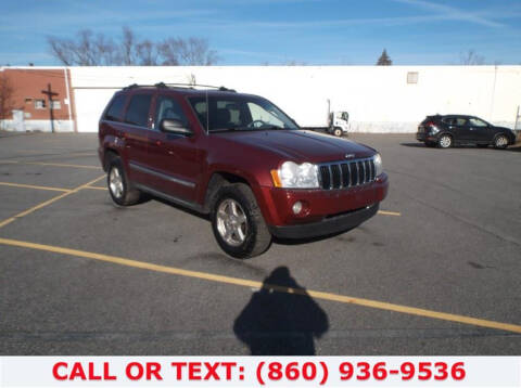 2007 Jeep Grand Cherokee for sale at Lee Motor Sales Inc. in Hartford CT