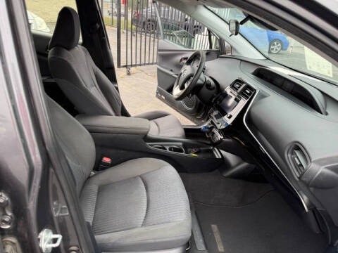 2017 Toyota Prius Two