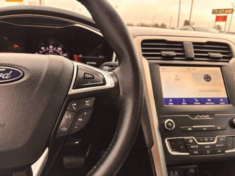 2020 Ford Fusion SEL