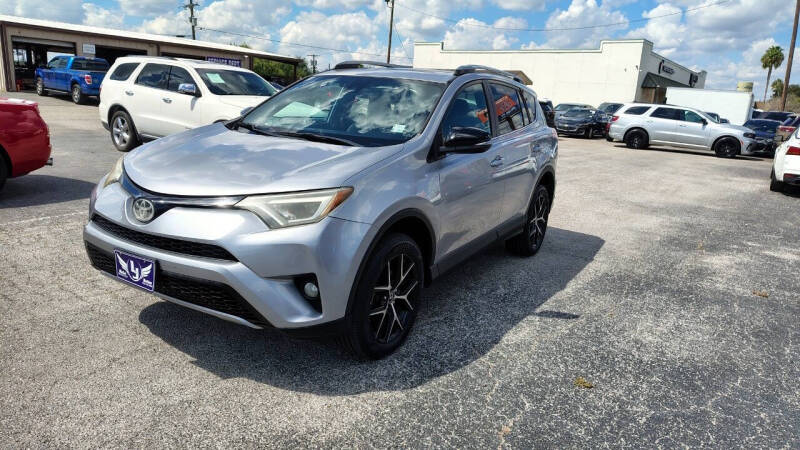 2017 Toyota RAV4 SE