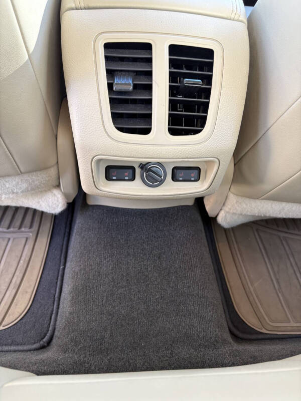 2018 Ford Taurus Limited