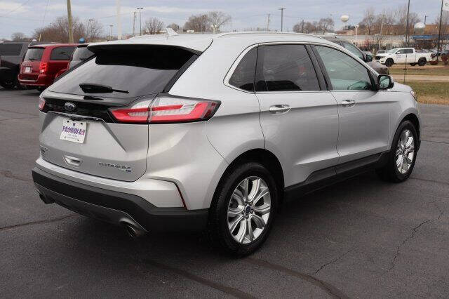 2019 Ford Edge Titanium