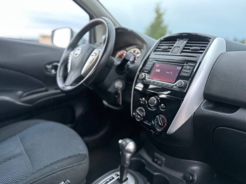 2017 Nissan Versa Note SV