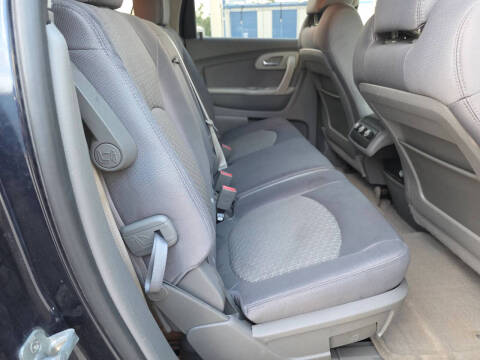 2011 Chevrolet Traverse LS