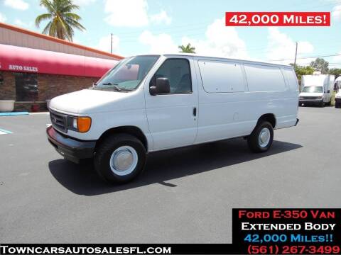 2006 Ford E-350 for sale at Town Cars Auto Sales in West Palm Beach FL