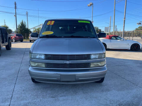 2003 Chevrolet Astro LT