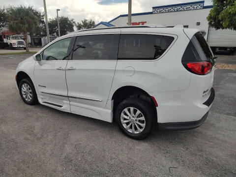 2019 Chrysler Pacifica Touring L
