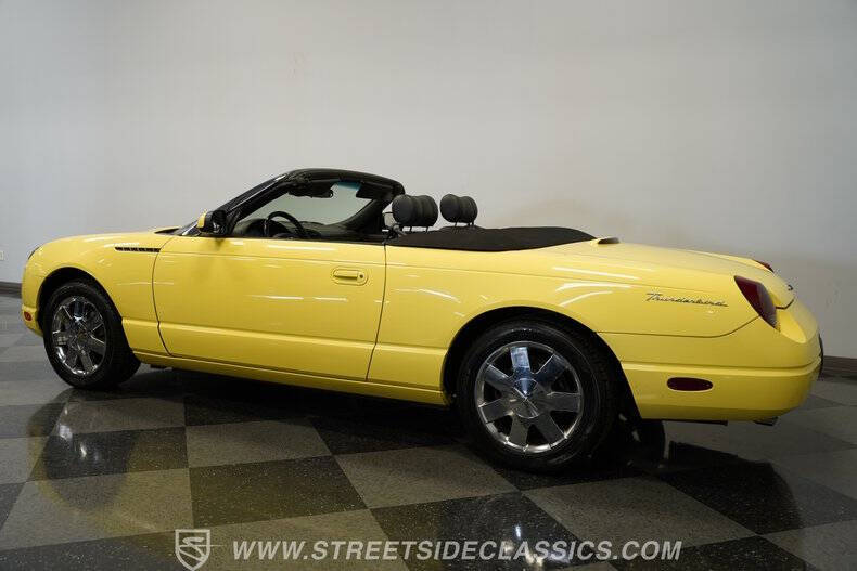 2002 Ford Thunderbird Deluxe