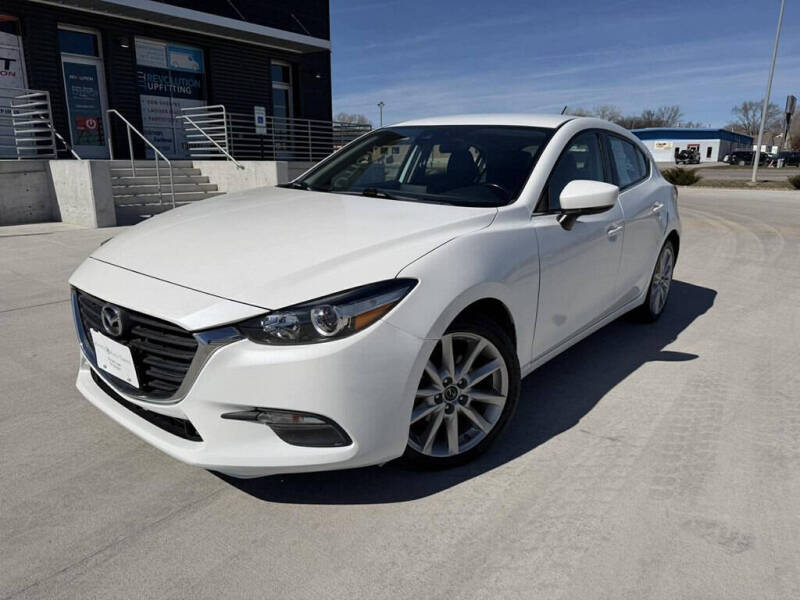 2017 Mazda MAZDA3 Touring