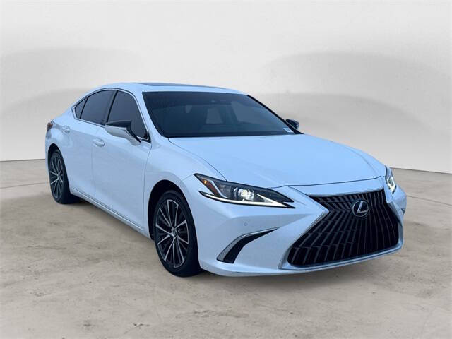 2022 Lexus ES 250