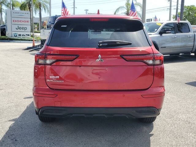 2023 Mitsubishi Outlander ES