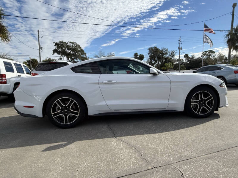 2021 Ford Mustang EcoBoost
