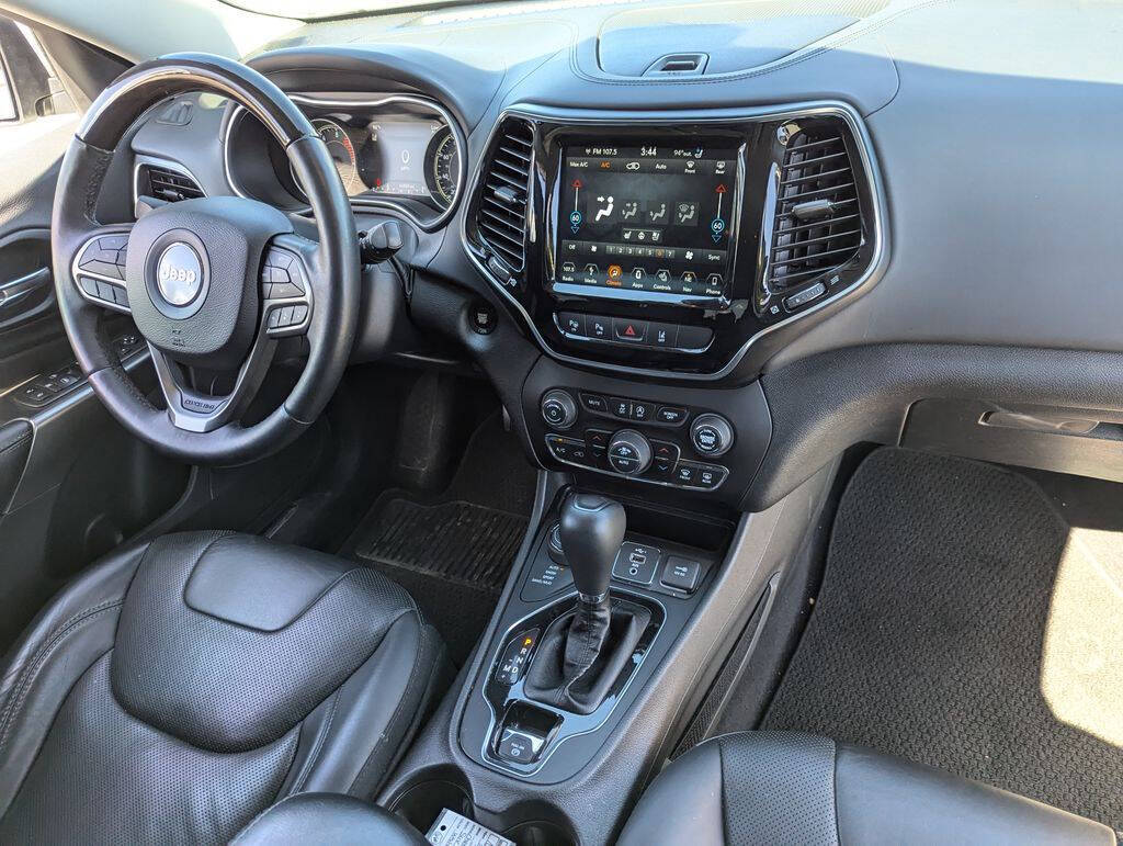 2019 Jeep Cherokee for sale at Axio Auto Boise in Boise, ID