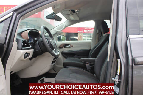 2017 Chrysler Pacifica LX