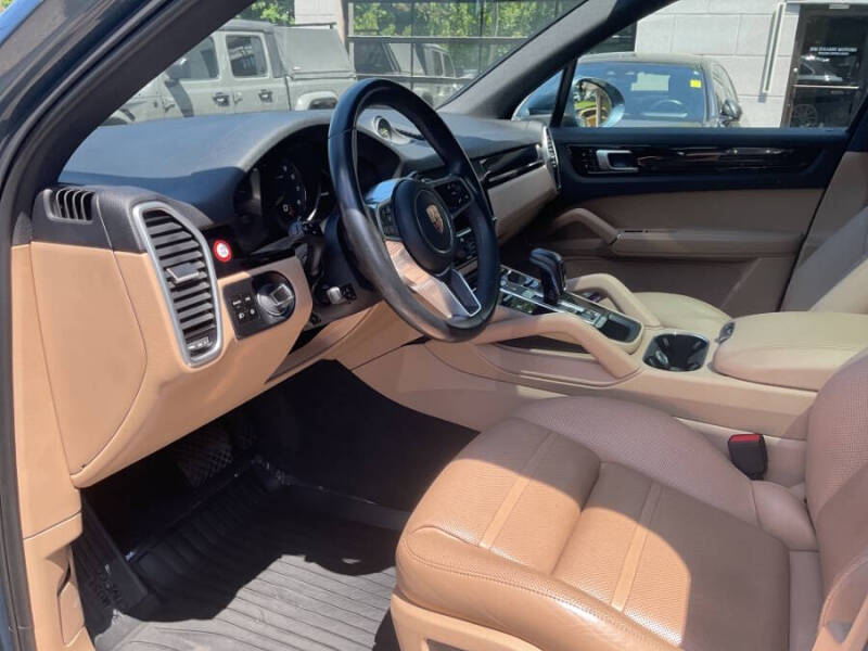 2019 Porsche Cayenne E-Hybrid