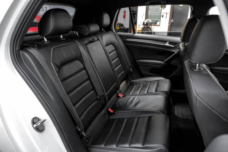 2019 Volkswagen Golf R 4Motion