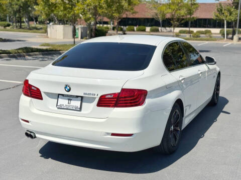 2016 BMW 5 Series 528i