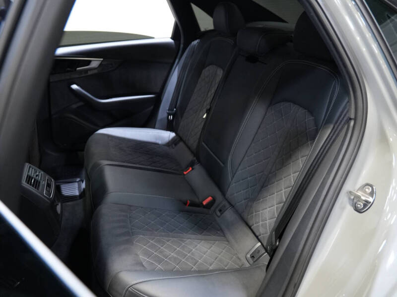 2022 Audi S4 3.0T quattro Premium