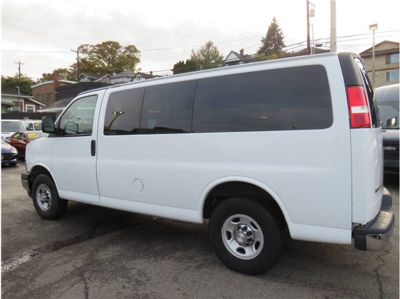 2020 Chevrolet Express LT 2500