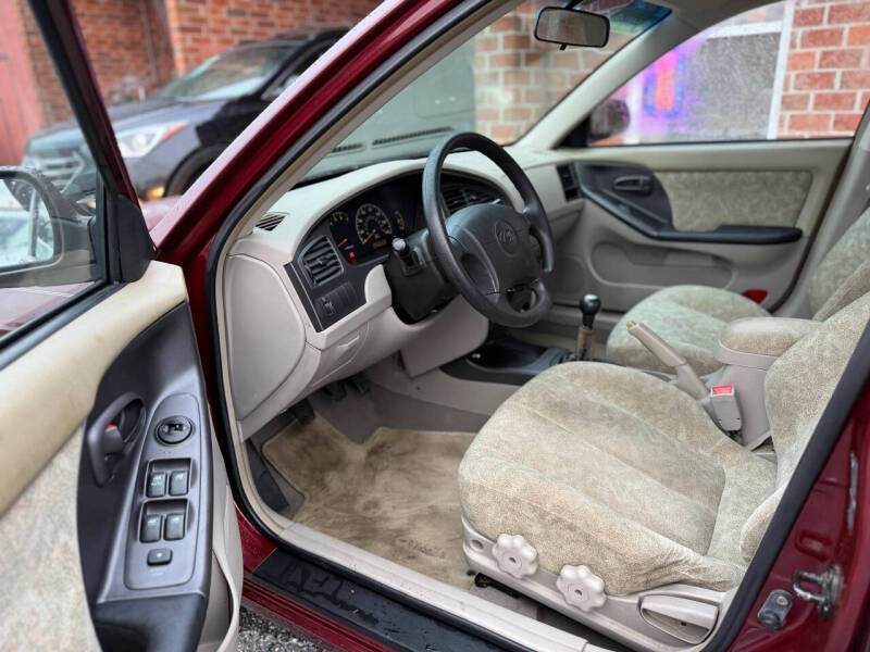 2001 Hyundai Elantra GLS