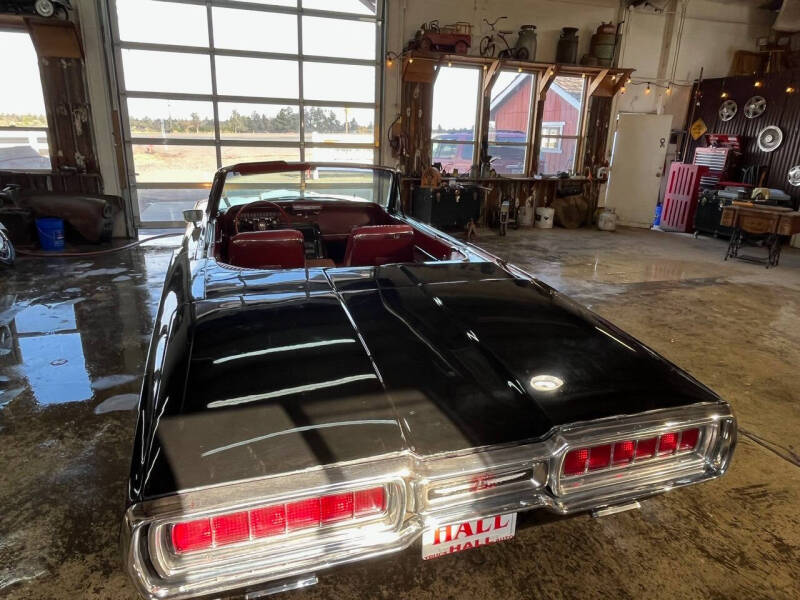 1965 Ford Thunderbird