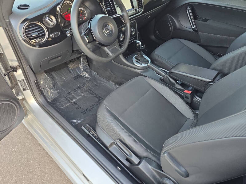 2016 Volkswagen Beetle 1.8T S PZEV