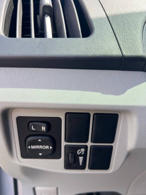 2011 Toyota Prius Three